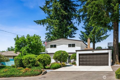 Photo of 11434 SE 186th Street, Renton, WA 98055 (MLS # 2553298)