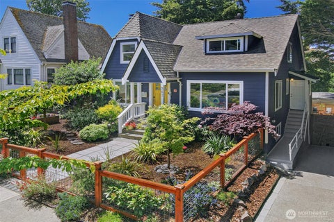 Photo of 347 29th Avenue, Seattle, WA 98122 (MLS # 2554609)