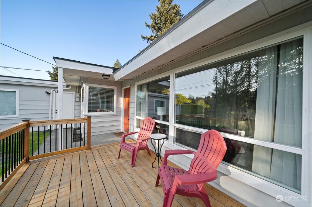 Photo of 13332 30th Avenue NE, Seattle, WA 98125 (MLS # 2224312)
