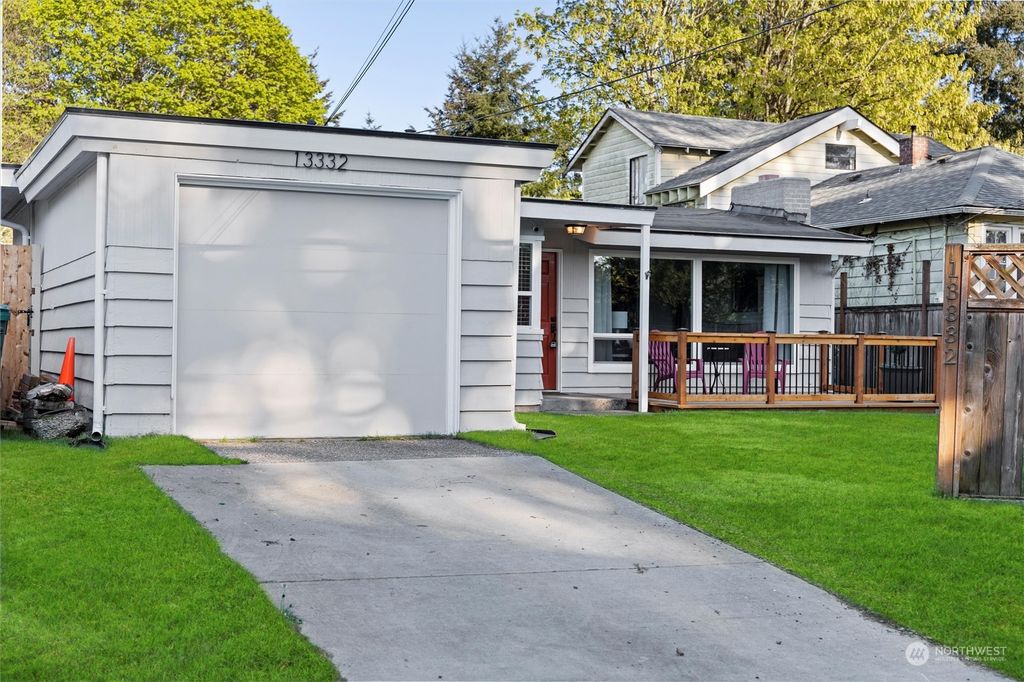 Photo of 13332 30th Avenue NE, Seattle, WA 98125 (MLS # 2224312)