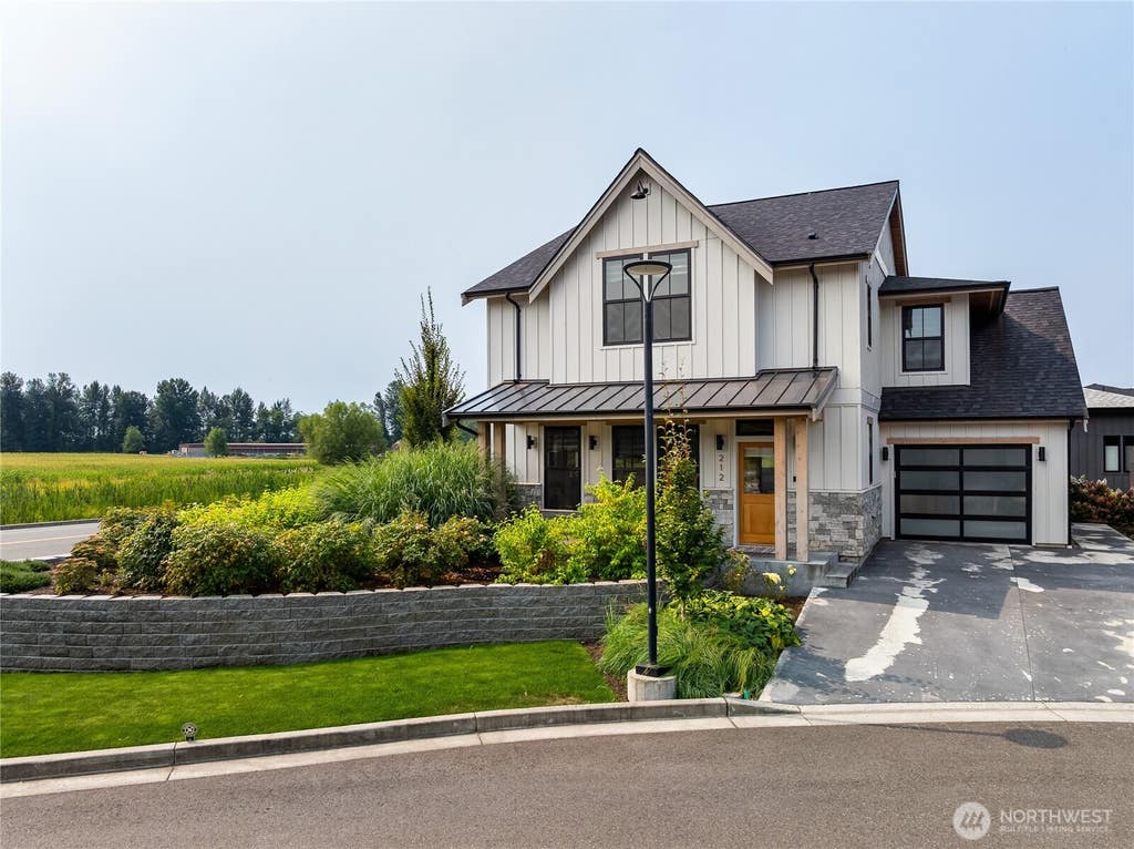 Photo of 212 Riverwalk Dr. DR, Lynden, WA 98264 (MLS # 2569852)