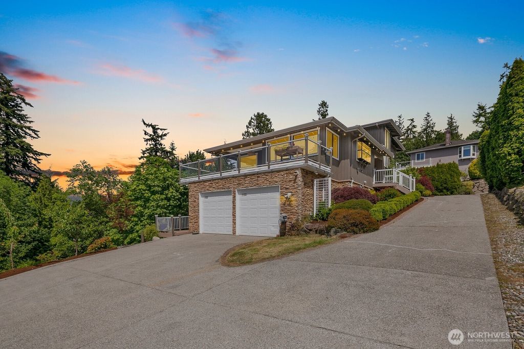 Photo of 1133 8th Drive, Mukilteo, WA 98275 (MLS # 2533893)