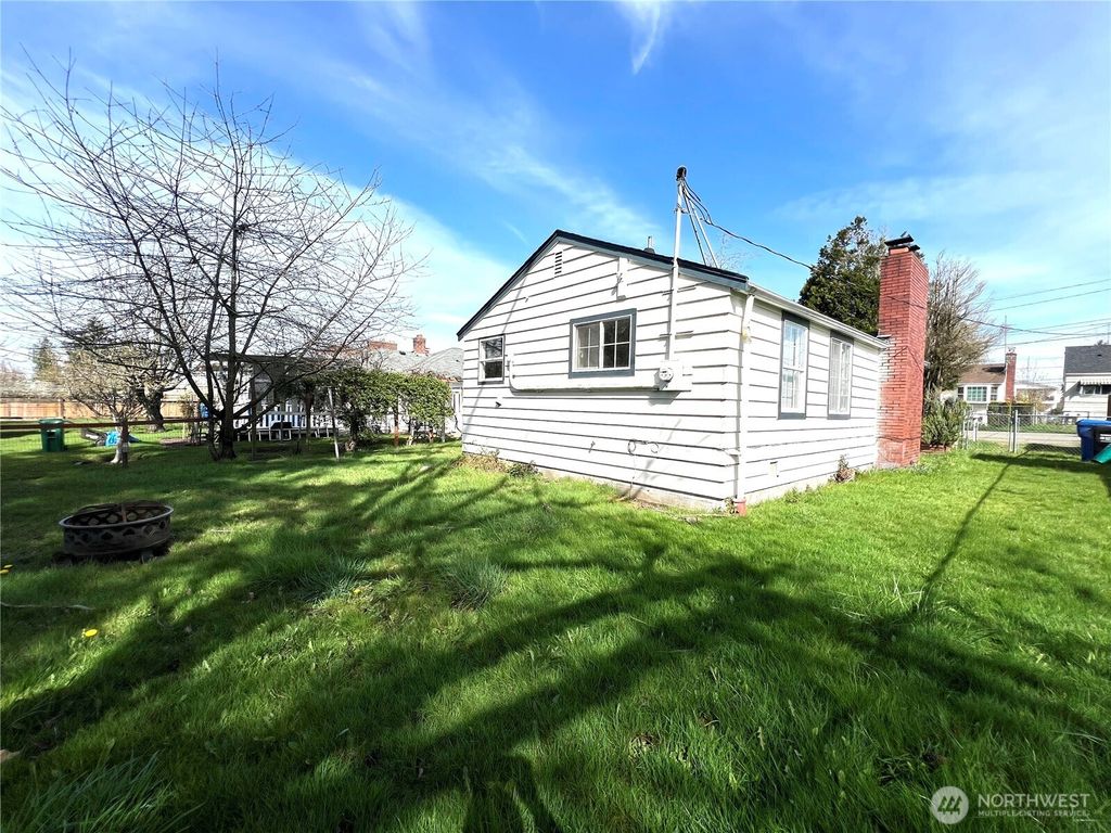 Photo of 9023 37th Avenue S, Seattle, WA 98118 (MLS # 2352656)