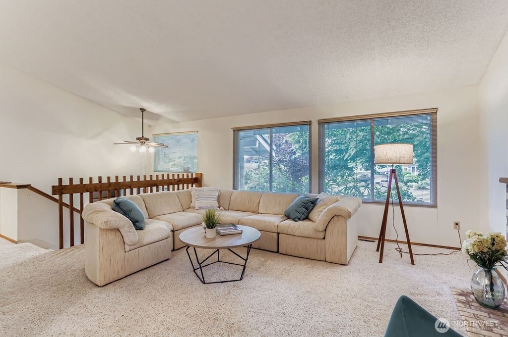 Photo of 13018 NE 134th Place, Kirkland, WA 98034 (MLS # 2430527)