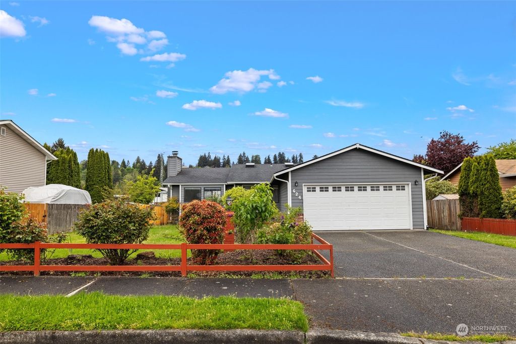 Photo of 624 Chicago Boulevard S, Pacific, WA 98047 (MLS # 2236862)