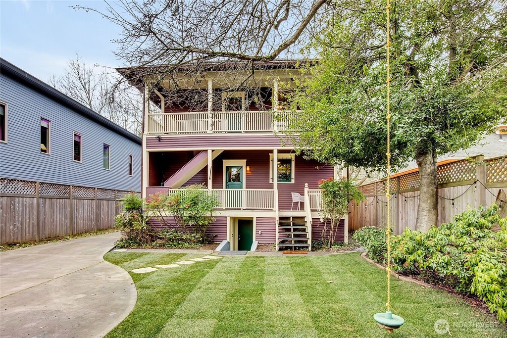Photo of 932 25th Avenue, Seattle, WA 98122 (MLS # 2345246)
