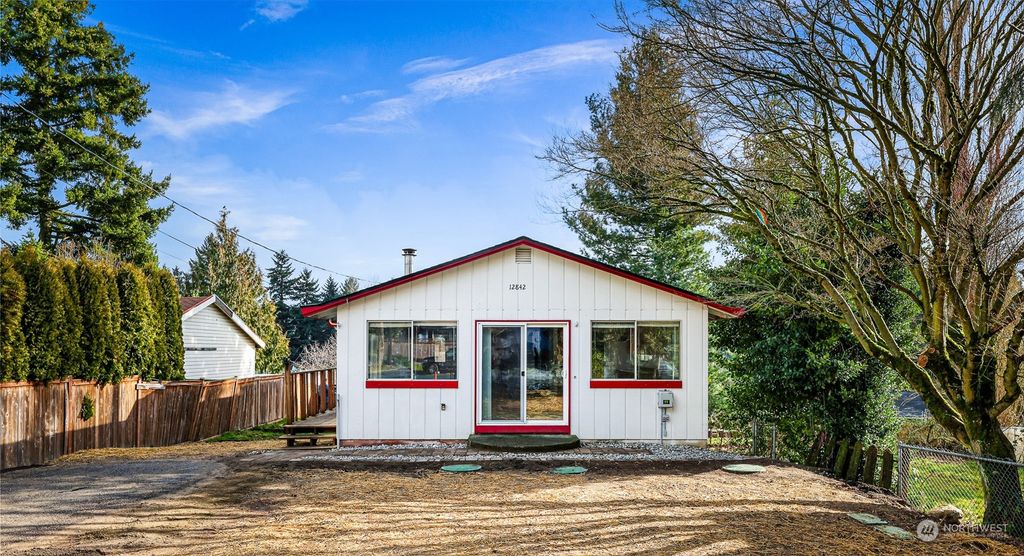 Photo of 12842 3rd Avenue S, Burien, WA 98168 (MLS # 2198031)