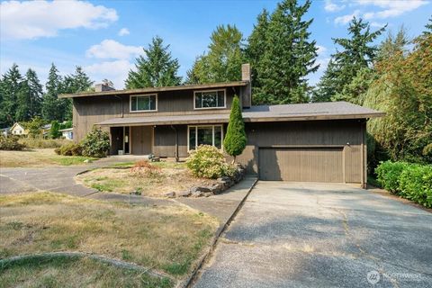 Photo of 12316 Rebecca Drive SW, Lakewood, WA 98499 (MLS # 2445918)