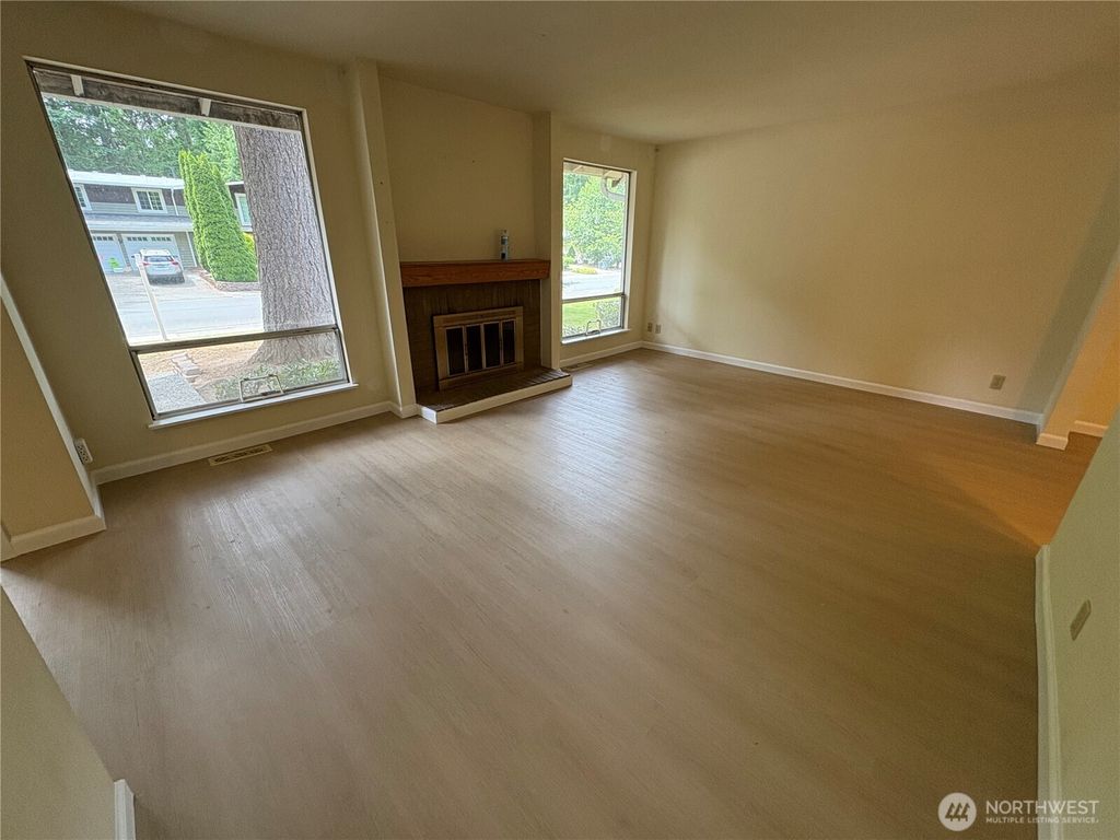 Photo of 10906 165th Place NE, Redmond, WA 98052 (MLS # 2394569)