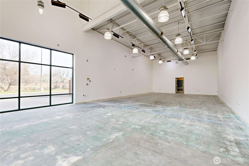 Photo of 1605 Meadowbrook Boulevard #1, College Place, WA 99324 (MLS # 2501019)