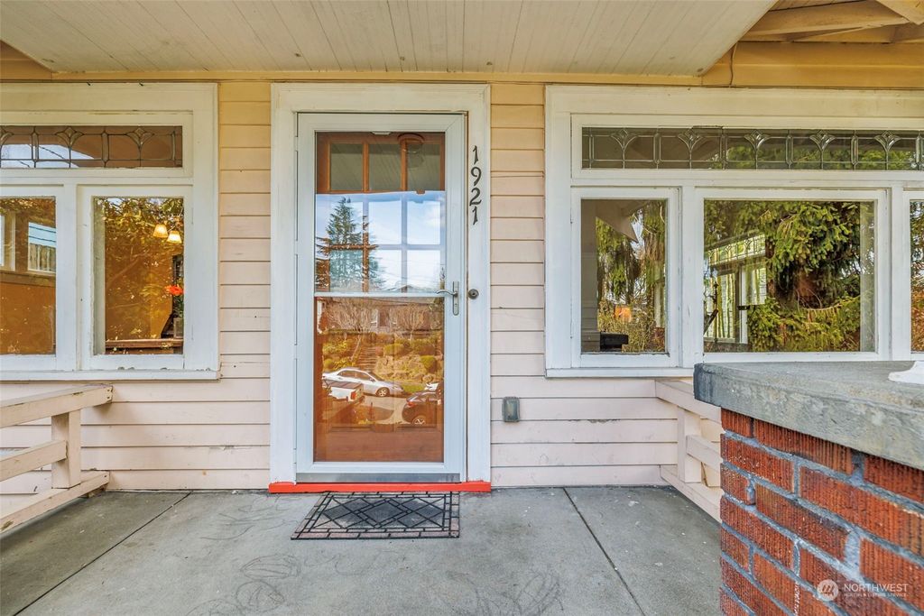 Photo of 1921 E Lynn Street, Seattle, WA 98112 (MLS # 2049102)