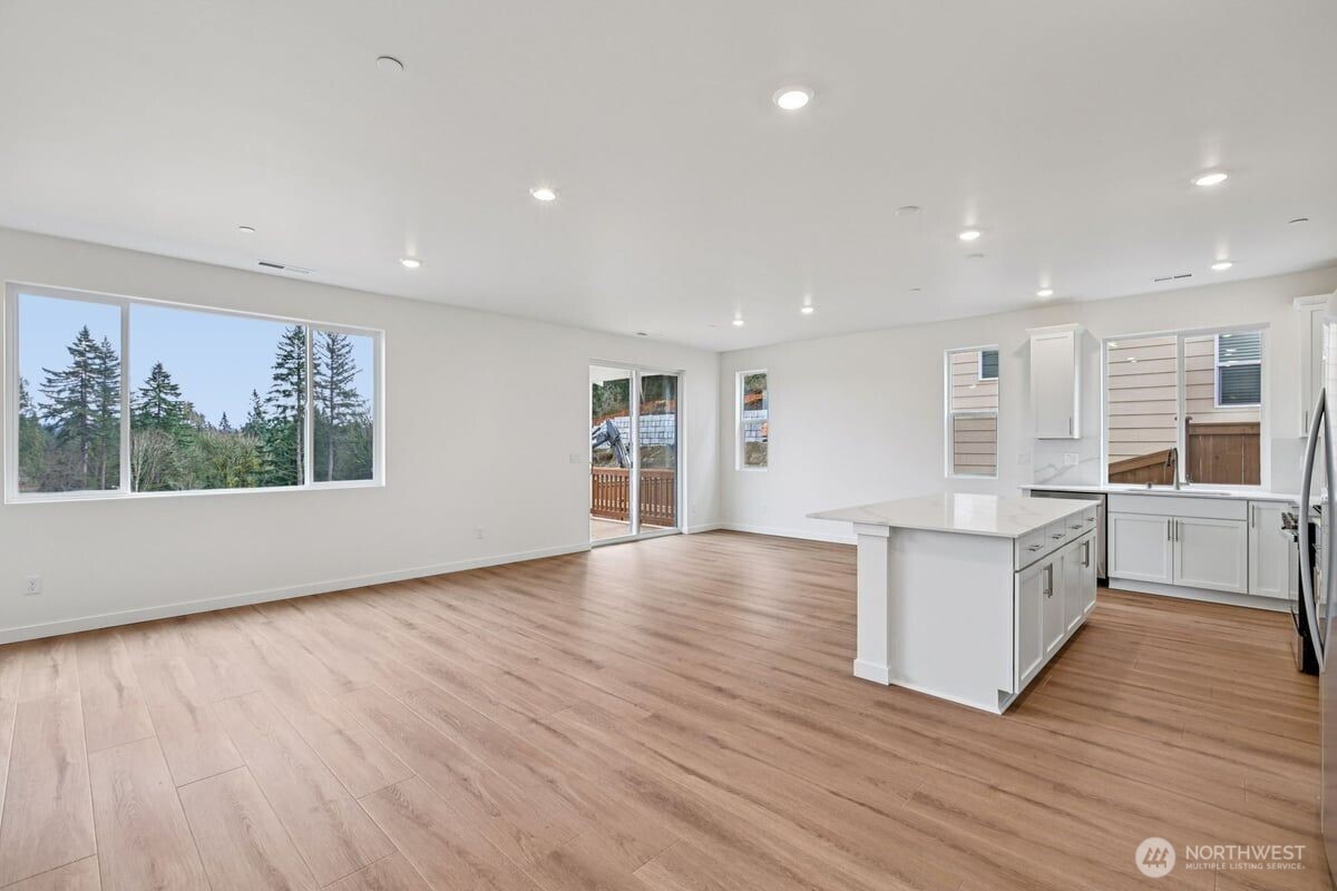 1447 121st Avenue SE MB 09