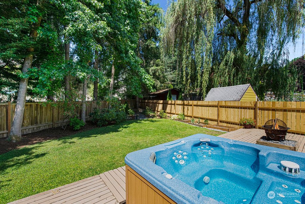 Photo of 2904 NE 193rd Street, Lake Forest Park, WA 98155 (MLS # 2129309)