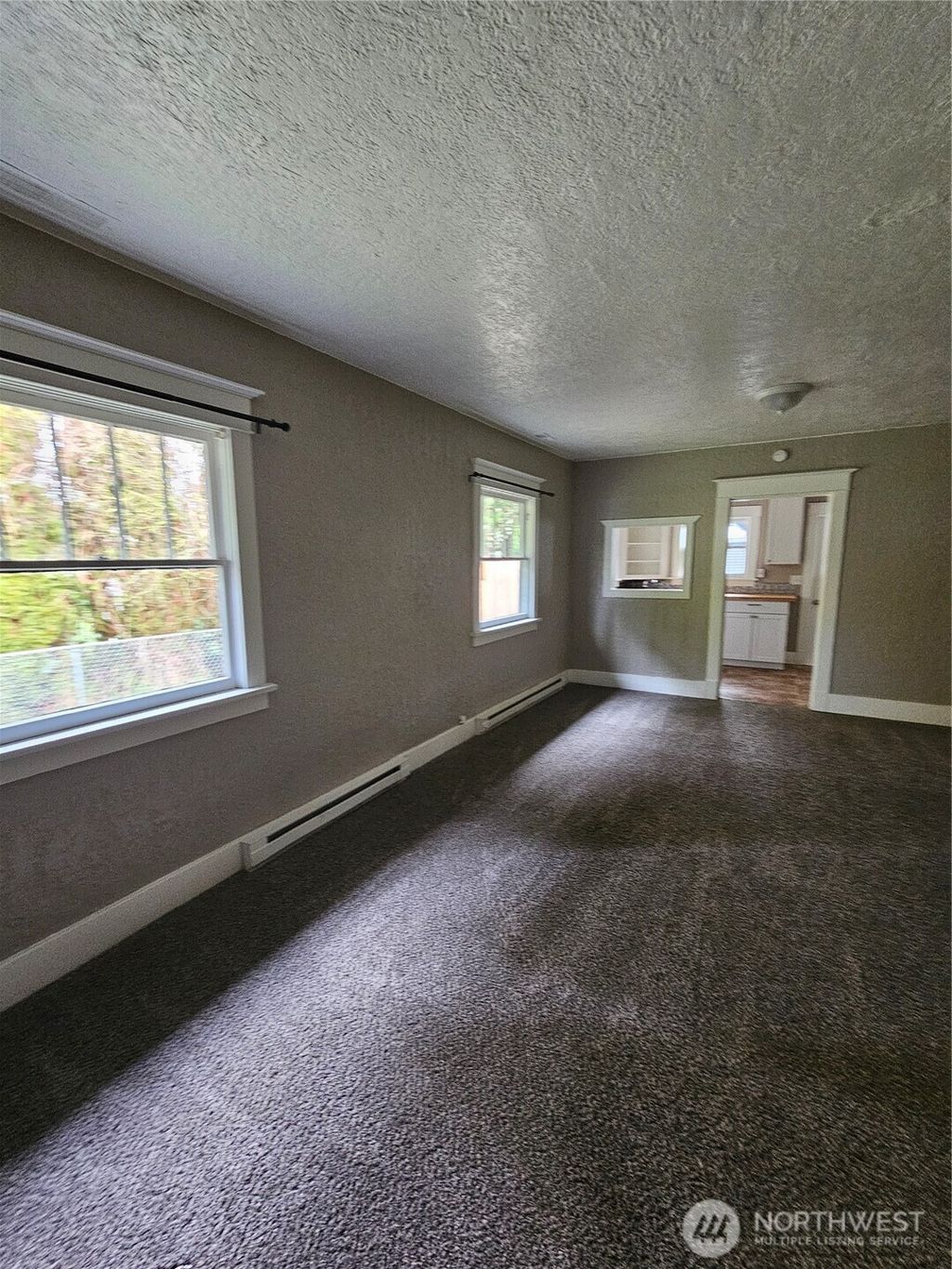 Photo of 700 6th Street S, Kelso, WA 98626 (MLS # 2457397)