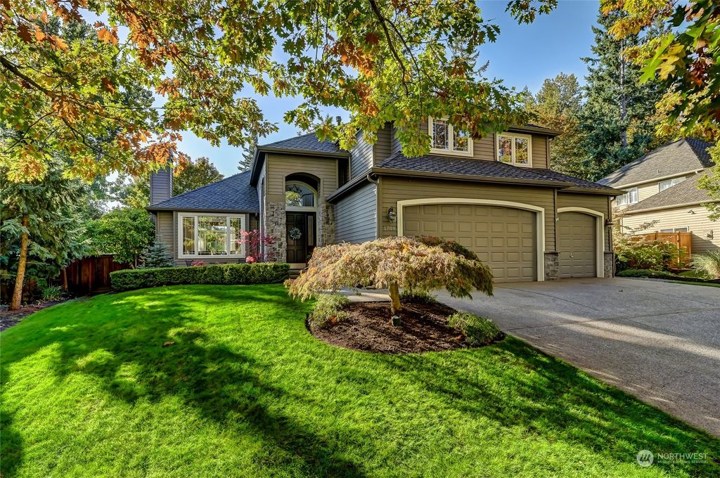 Photo of 1709 266th Way SE, Sammamish, WA 98075 (MLS # 2246683)