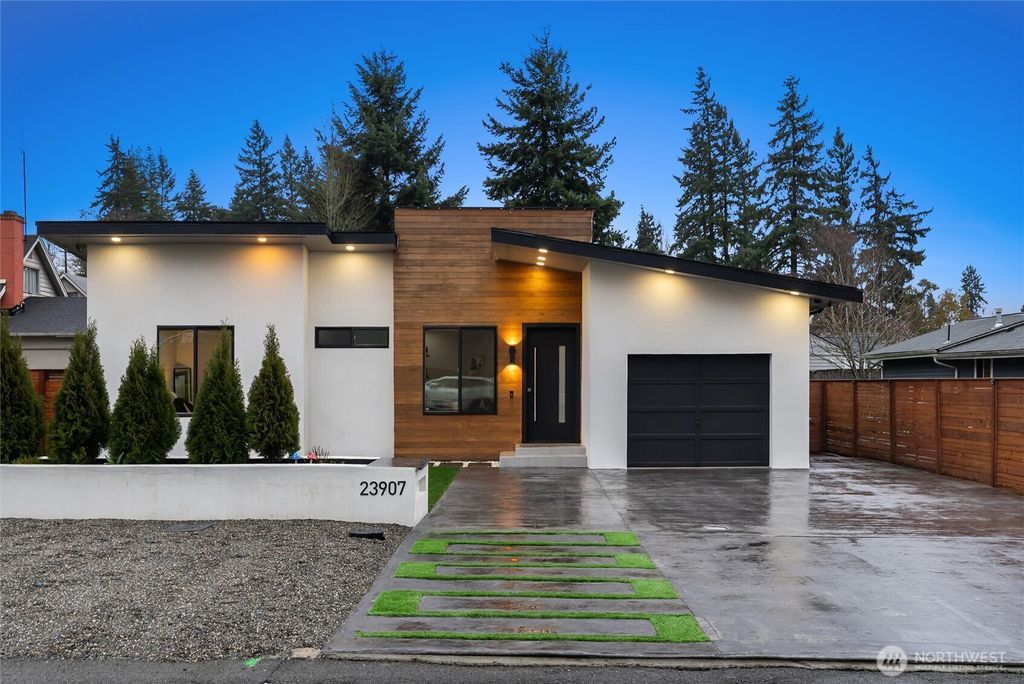 Photo of 23907 53rd Avenue W, Mountlake Terrace, WA 98043 (MLS # 2489801)