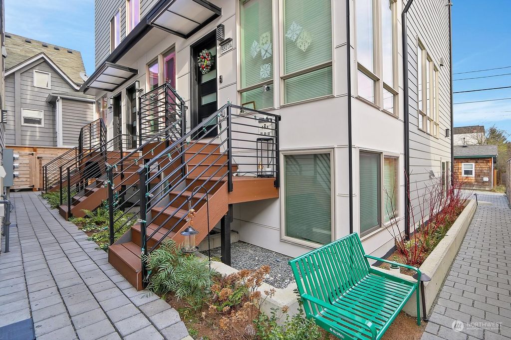 Photo of 5610 14th Avenue NW #B, Seattle, WA 98107 (MLS # 2189316)