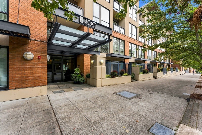 400 Washington Avenue 303