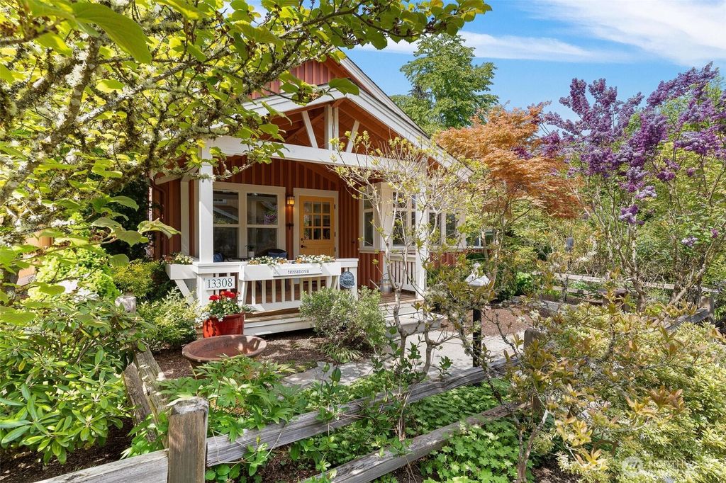 Photo of 13308 NE 111th Court #2, Redmond, WA 98052 (MLS # 2368494)