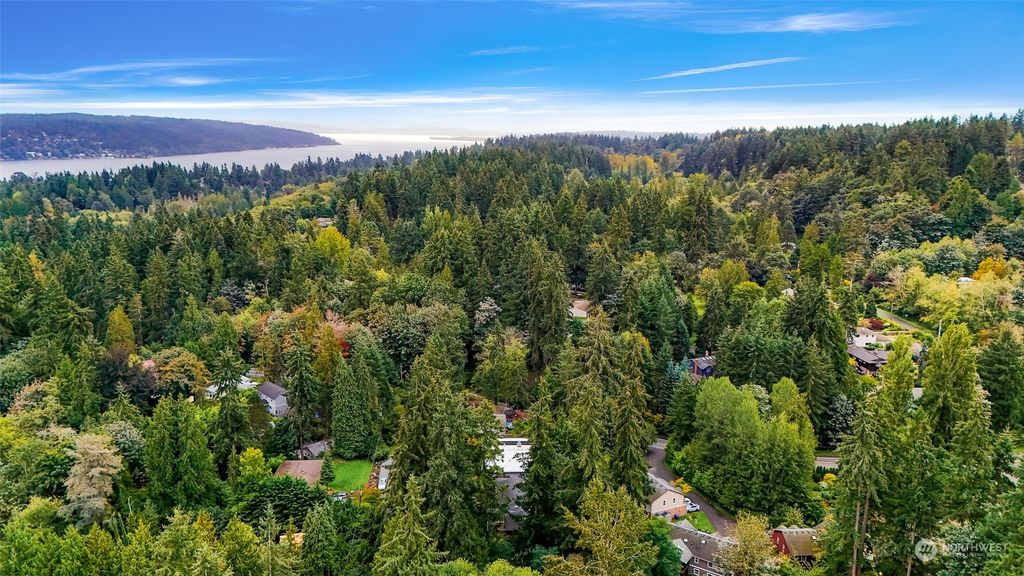 Photo of 17823 29th Avenue NE, Lake Forest Park, WA 98155 (MLS # 2294909)