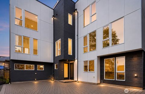 Photo of 4425 Fremont Avenue N #A, Seattle, WA 98103 (MLS # 2520114)