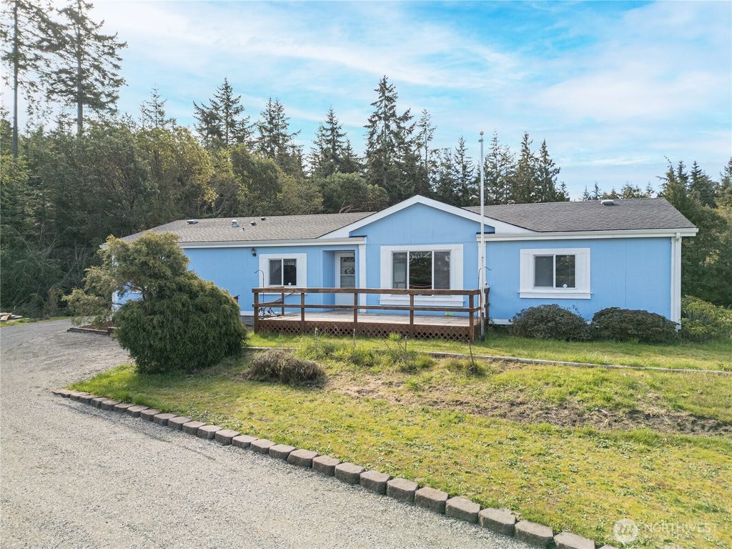 Photo of 122 Derrick Road, Port Angeles, WA 98362 (MLS # 2509464)