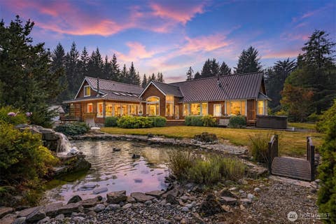 Photo of 7630 Bear Ridge Way, Maple Falls, WA 98266 (MLS # 2565620)