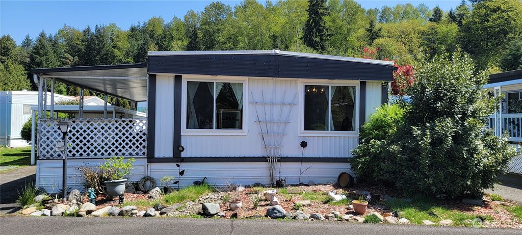Photo of 11330 E Riverside Drive #31, Bothell, WA 98011 (MLS # 2064263)