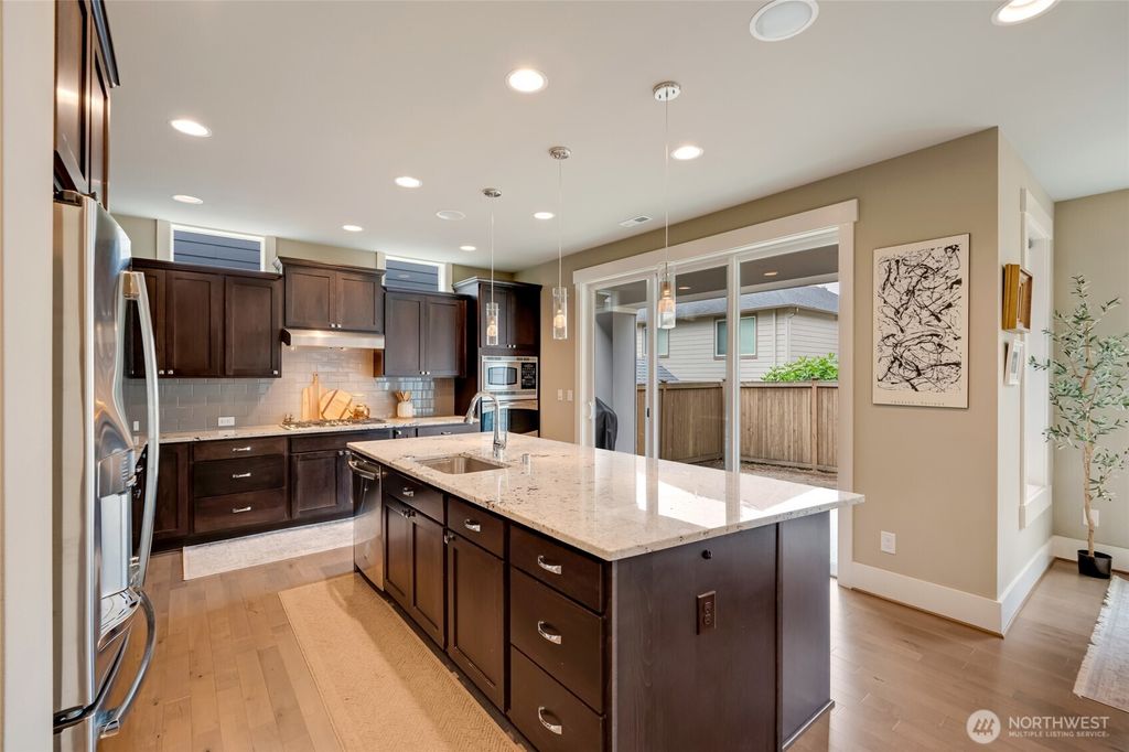 Photo of 619 Graham Avenue NE, Renton, WA 98059 (MLS # 2453700)