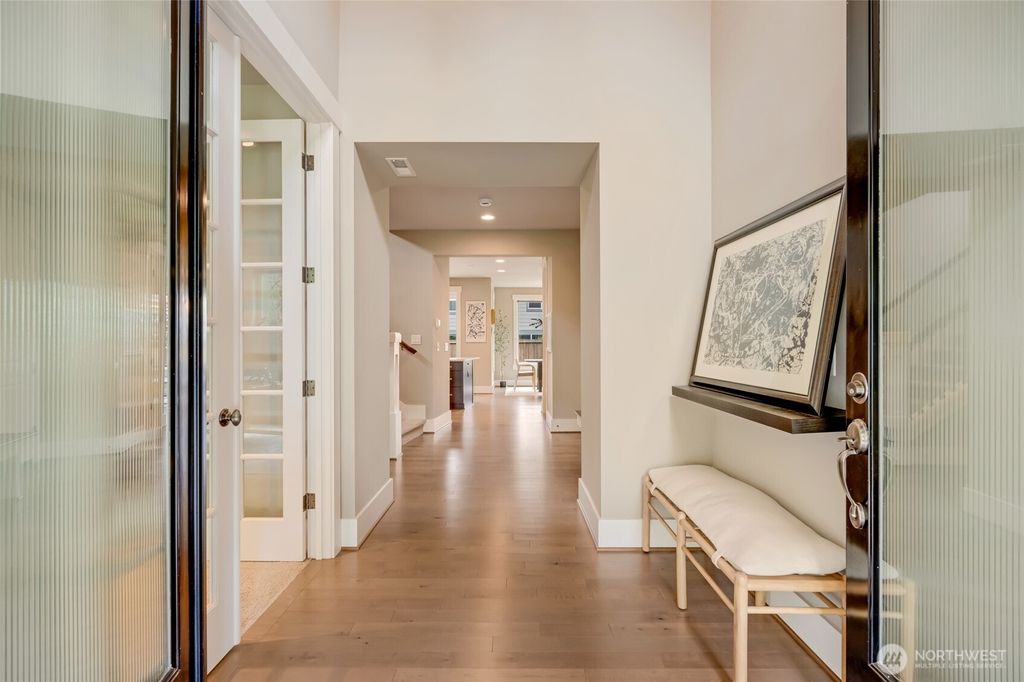 Photo of 619 Graham Avenue NE, Renton, WA 98059 (MLS # 2453700)