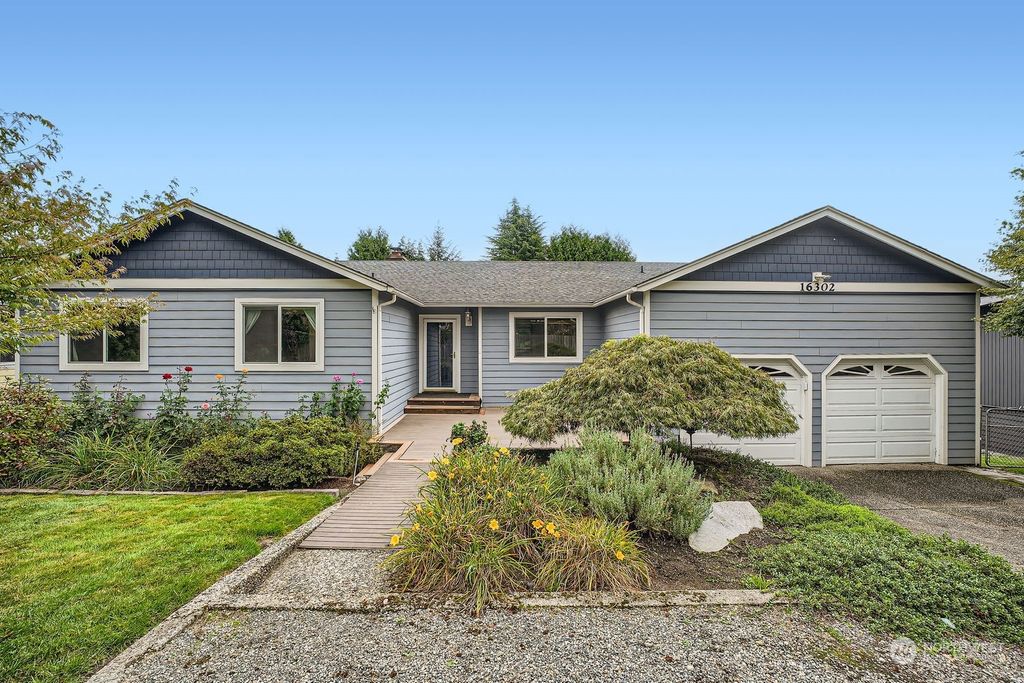 Photo of 16302 47th Place S, Tukwila, WA 98188 (MLS # 2308061)