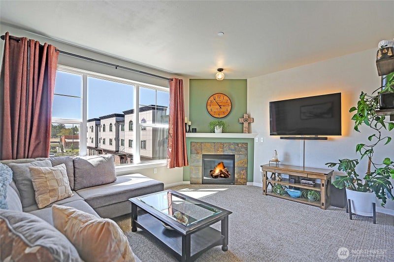 7104 265th Street NW 318