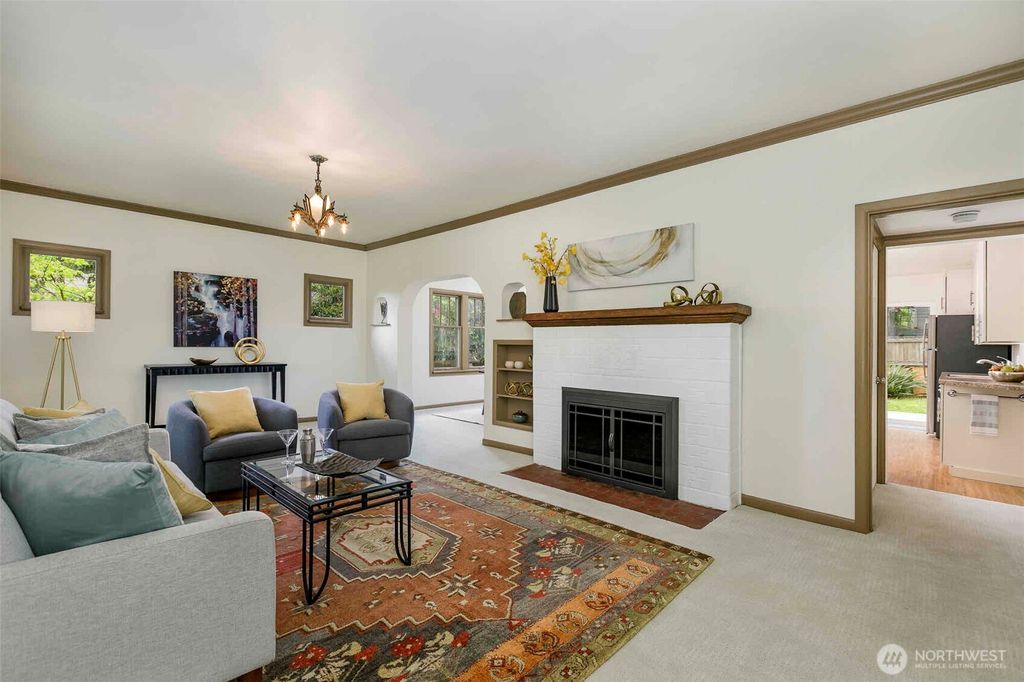 Photo of 115 NE 64th Street, Seattle, WA 98115 (MLS # 2371943)