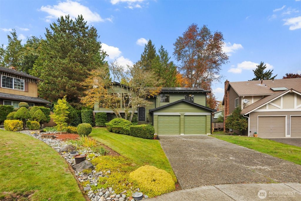 Photo of 12419 106th Place NE, Kirkland, WA 98034 (MLS # 2360680)