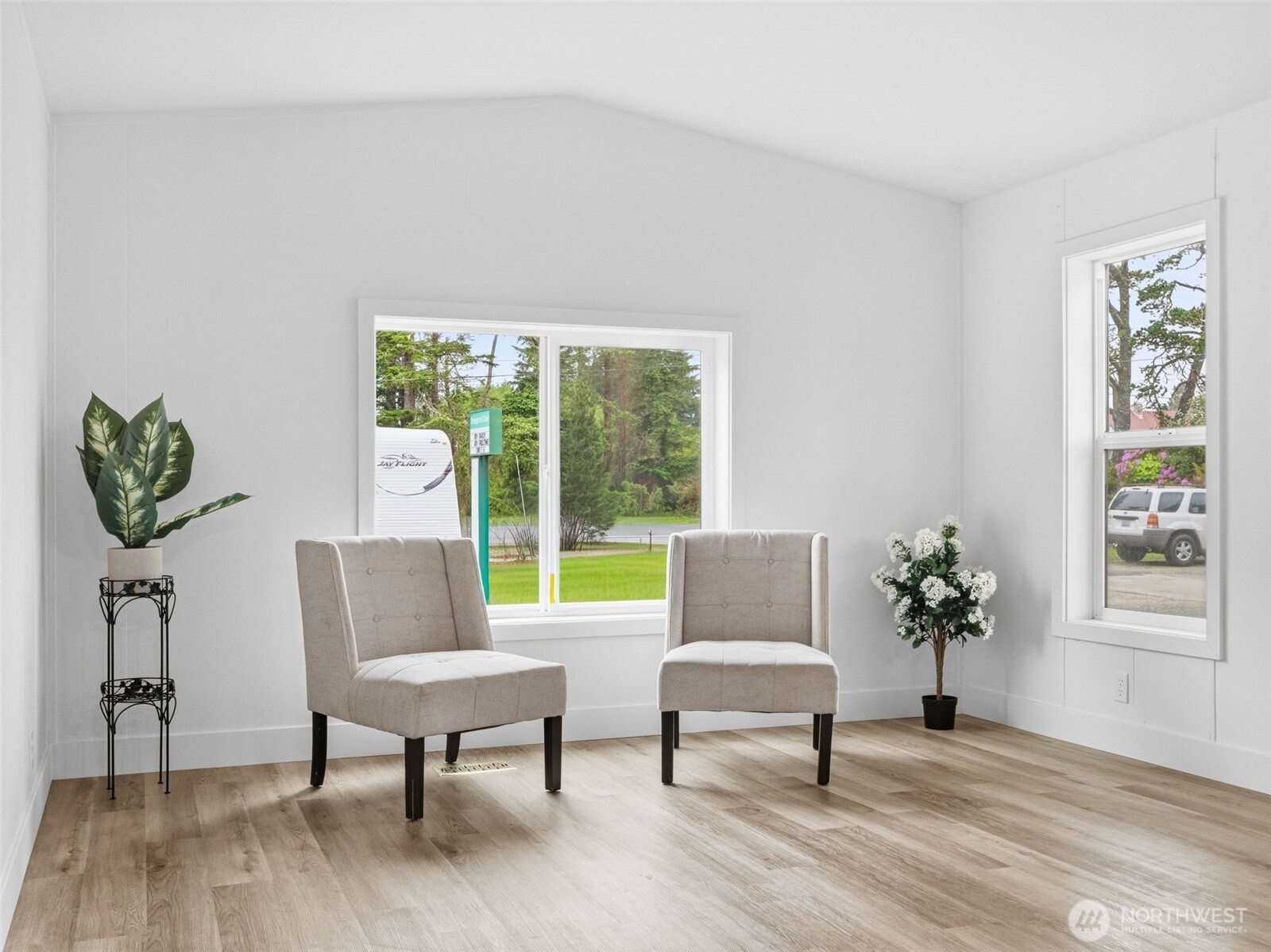 22212 Pacific Way 11