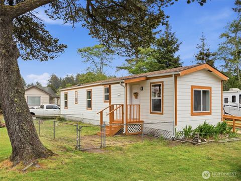 Photo of 22212 Pacific Way WAY #11, Ocean Park, WA 98640 (MLS # 2528019)