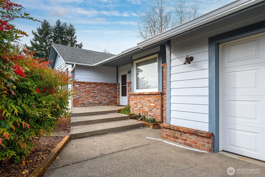 Photo of 759 Nevil Road, Winlock, WA 98596 (MLS # 2476139)