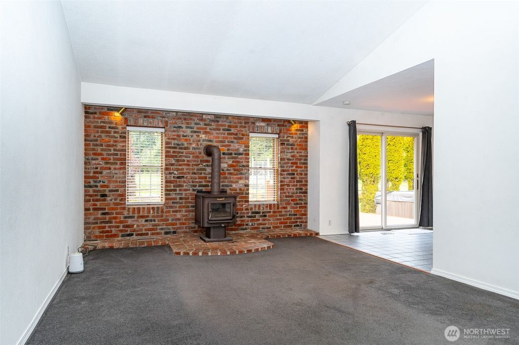 Photo of 759 Nevil Road, Winlock, WA 98596 (MLS # 2476139)