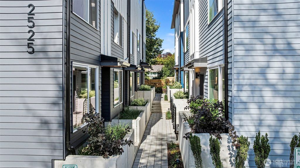 Photo of 2527 29th Avenue S #D, Seattle, WA 98144 (MLS # 2434069)
