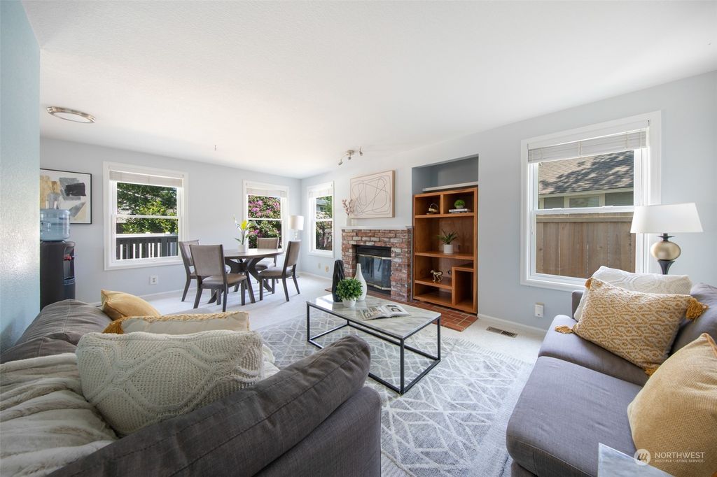 Photo of 10215 50th Place W, Mukilteo, WA 98275 (MLS # 2072787)