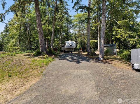 Photo of 1905 324th Place, Ocean Park, WA 98640 (MLS # 2389084)