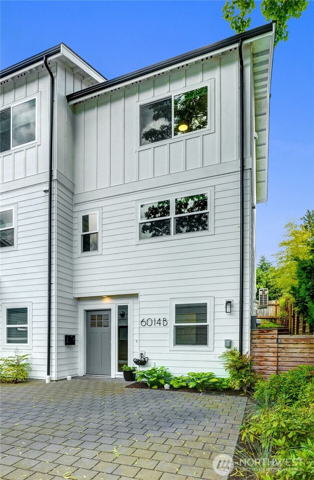 Photo of 6014 40th Avenue NE #B, Seattle, WA 98115 (MLS # 2388984)