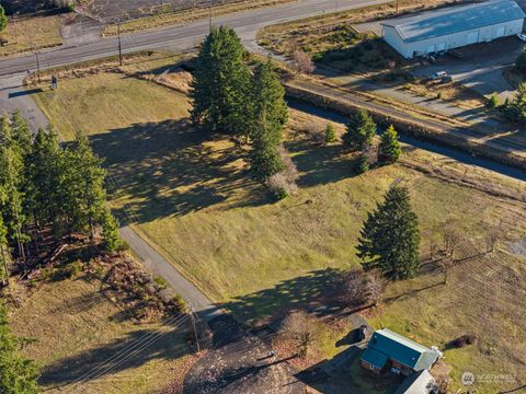 115 Huntington Road Packwood WA 98361