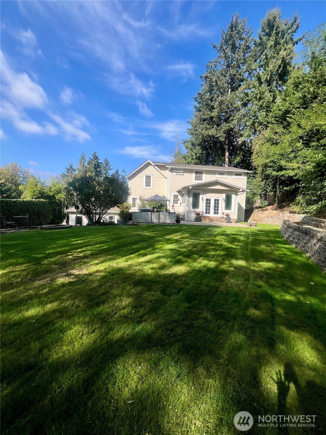17514 W Riverside Drive