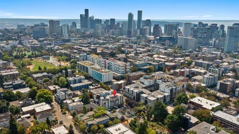 Photo of 222 10th Avenue E #D, Seattle, WA 98102 (MLS # 2570089)