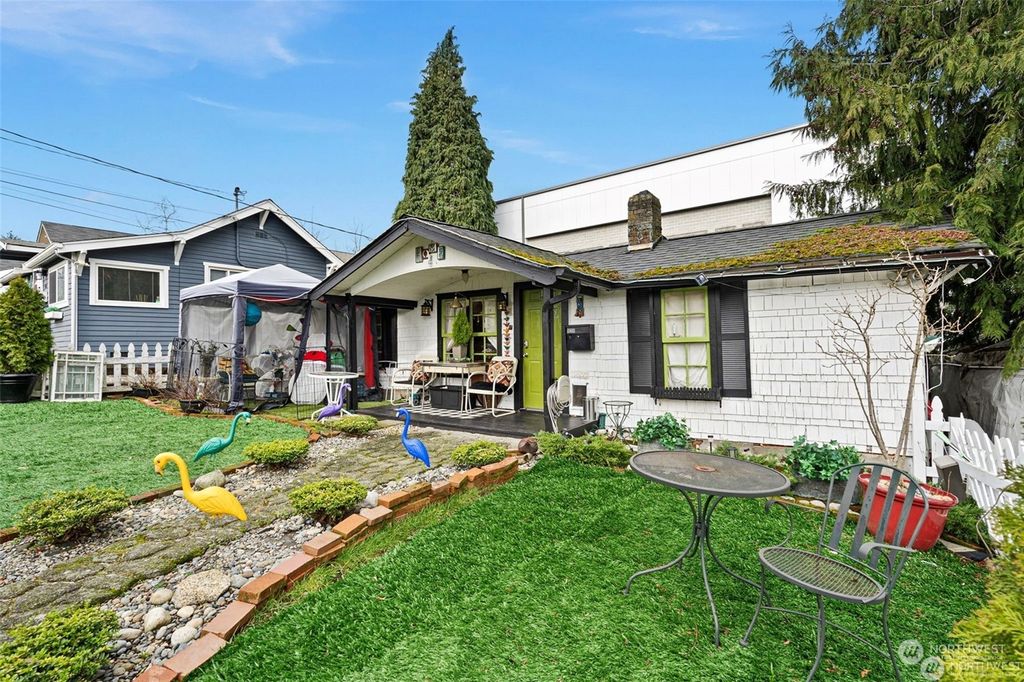 Photo of 920 N 93rd Street, Seattle, WA 98103 (MLS # 2247143)