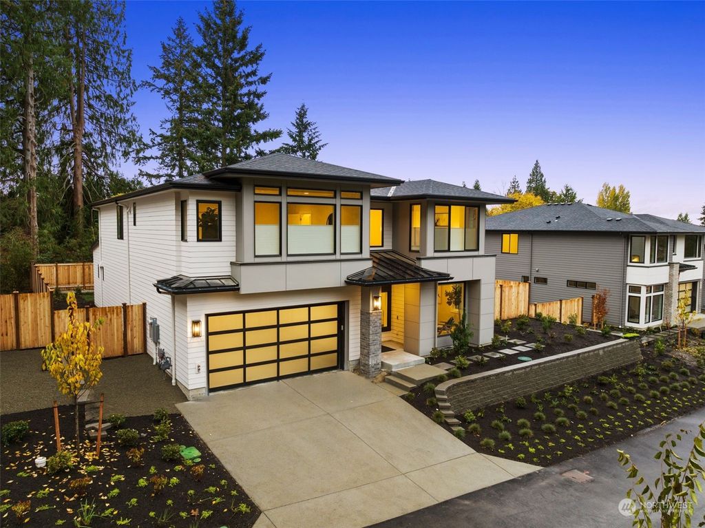 Photo of 10721 NE 117th Lane, Kirkland, WA 98034 (MLS # 2312322)