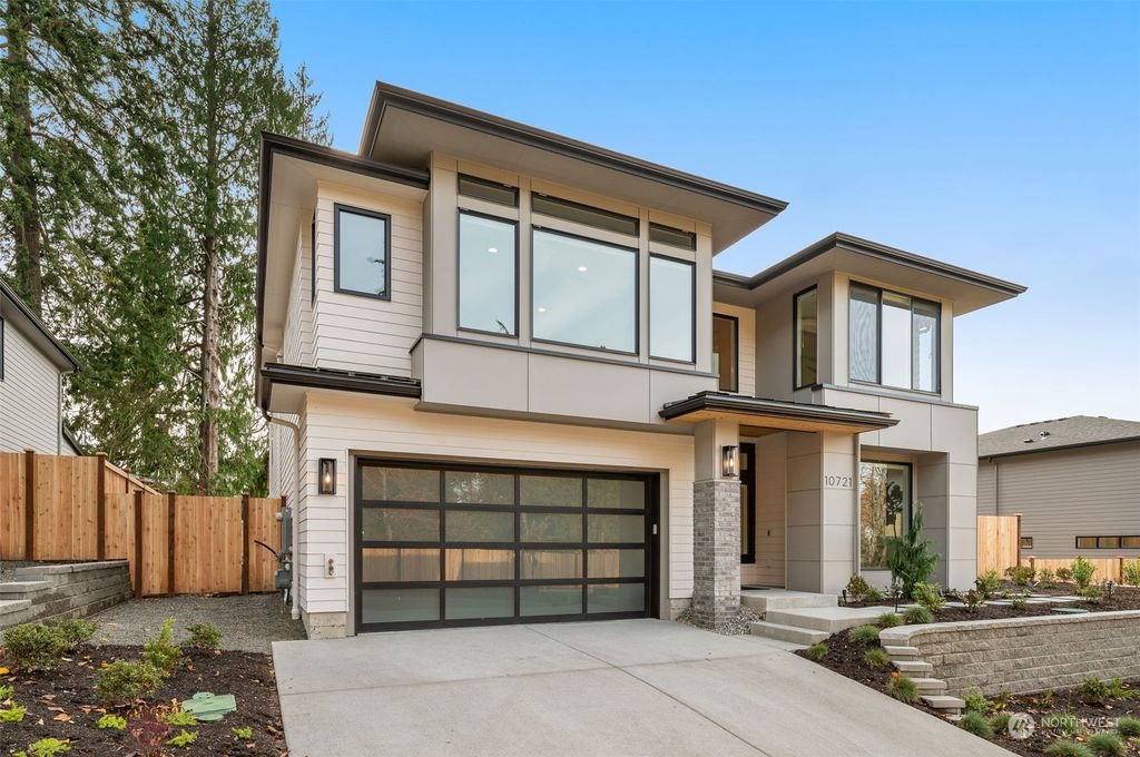 Photo of 10721 NE 117th Lane, Kirkland, WA 98034 (MLS # 2312322)