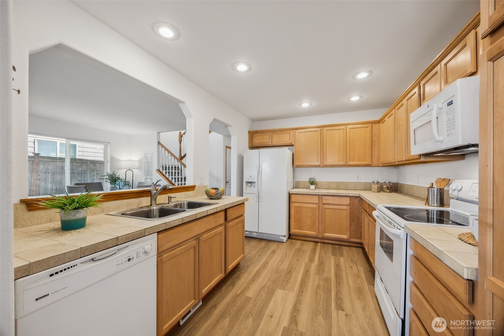 26151 242nd Court SE