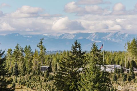 8985 SW Lake Flora Road Port Orchard WA 98367